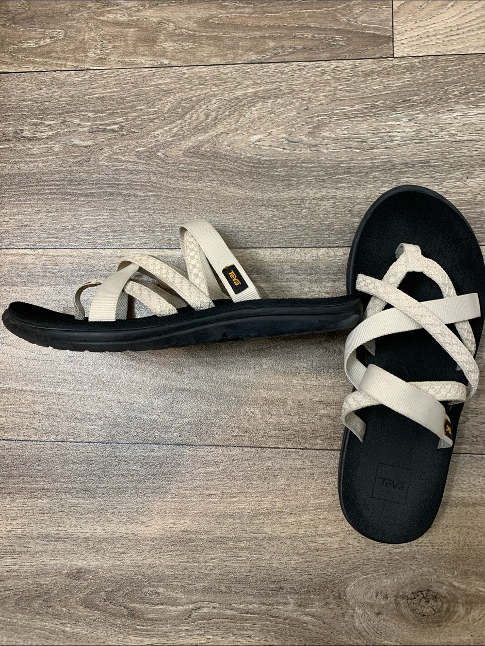 Teva Women’s Voya Zillesa Sandal - Picture 3 of 7